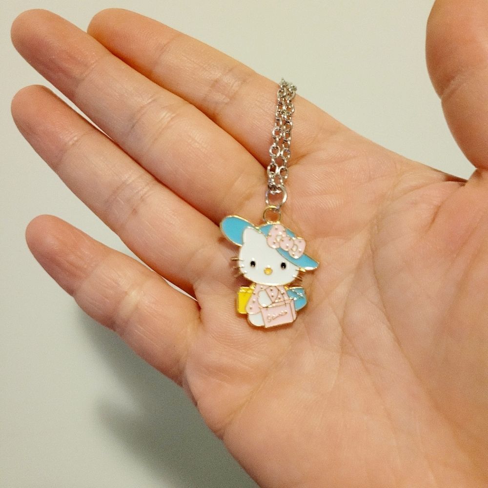 Brand new Hello Kitty necklace - Picture 2 of 4